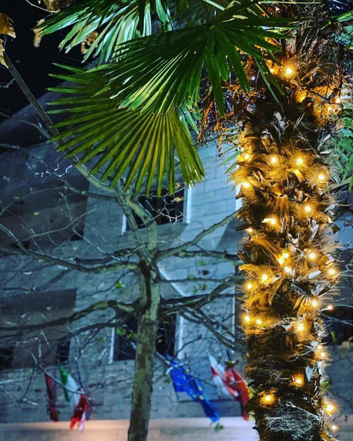 Hotel Ambasador Garden เลเจอ ภายนอก รูปภาพ